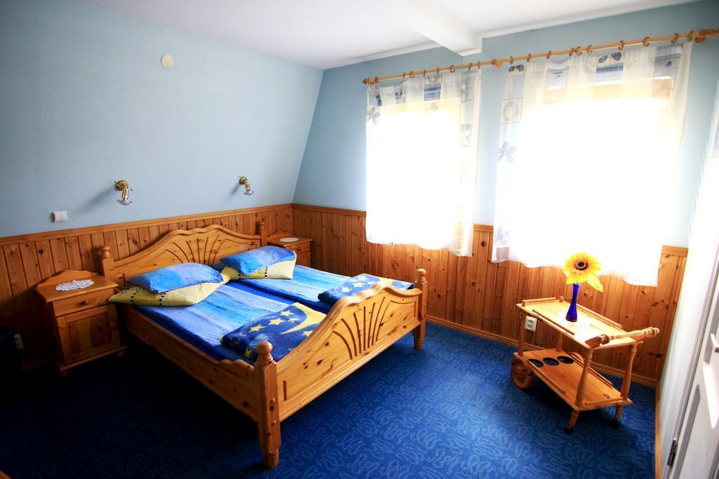 Pie Maijas Guest House Саулкрасти Стая снимка