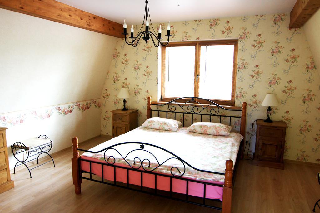 Pie Maijas Guest House Саулкрасти Стая снимка